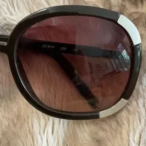 Chloe | Accessories | Uft Chloe Sunglasses | Poshmark display picture 2